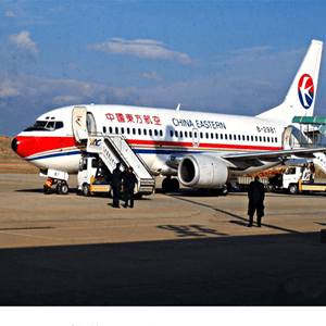 兰州机场货运航空快运业稳步发展的原因是什么？